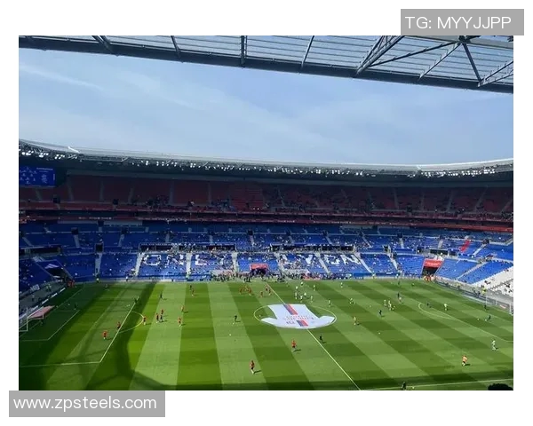 足球与音乐的完美结合：在绿茵场上奏响激情旋律的魅力之旅